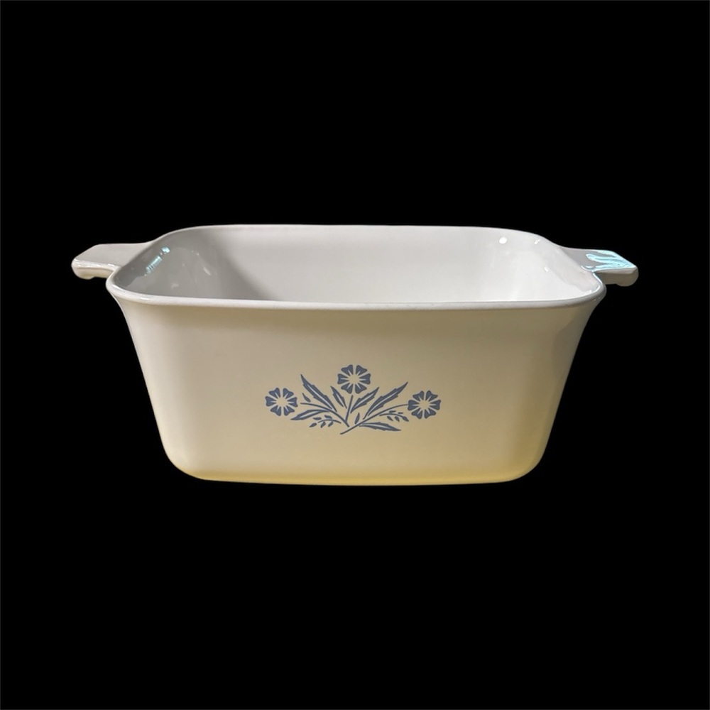 Vintage Corning Wear Blue Cornflower Baking Dish